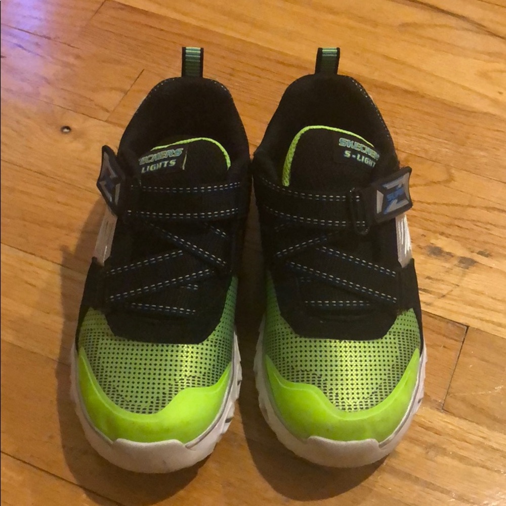 Skechers s-light size 1.5 boys sneakers